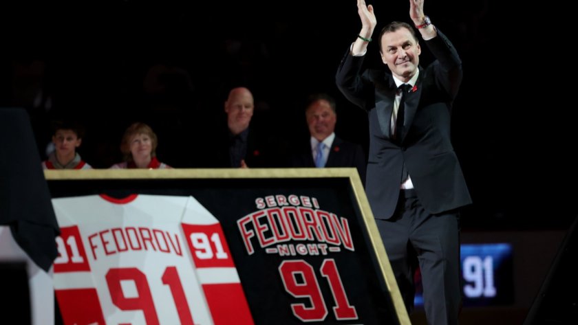 Детройт би в драма и с почести към легенда