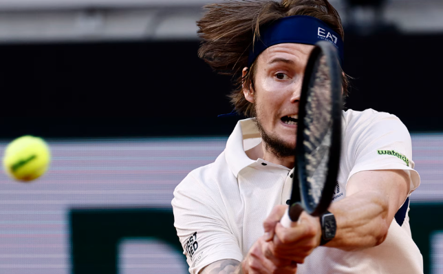 Бублик на 1/4-финал в Хонконг, Карен Хачанов отпадна