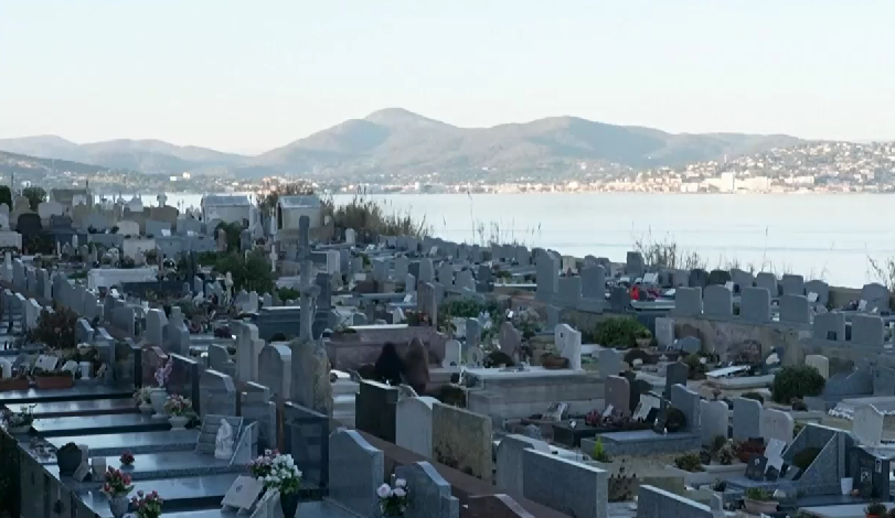 Погребаха Бриджит Бардо