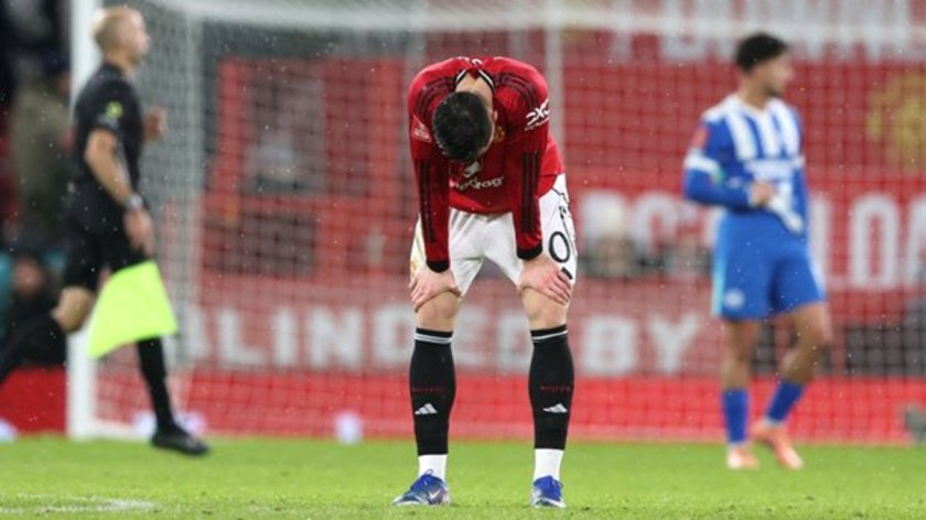 Куриоз: Ман Юнайтед не е играл толкова малко мачове от сезон 1914-15