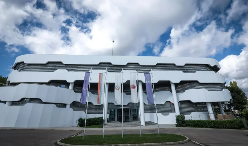 БФС и ПФЛ привикват елитните клубове