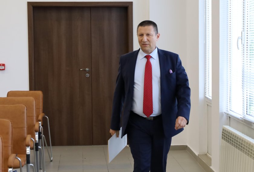 Съдии се застъпват за Сарафов: Мандатът му е законен, може да възобновява дела 