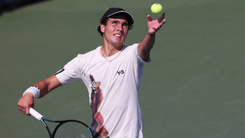 Иван Иванов на 1/4-финал в Манакор