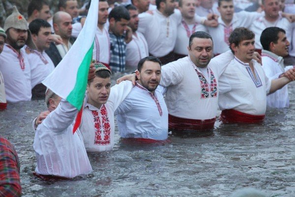 Иво Сиромахов коментира кариерата на Антон Хекимян от журналист в Би Ти Ви до шеф на групата на ГЕРБ в СОС