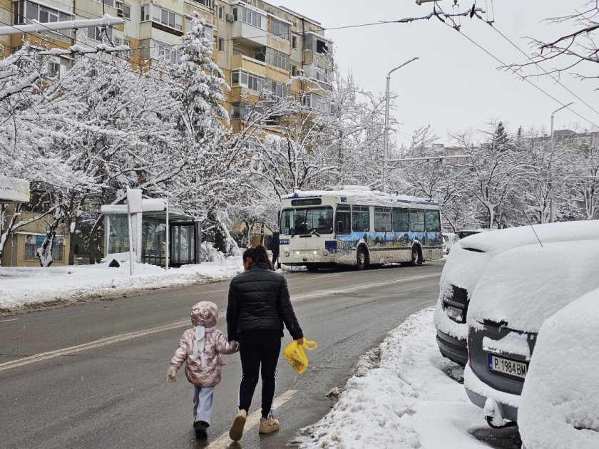 Учениците от Русе се връщат в клас