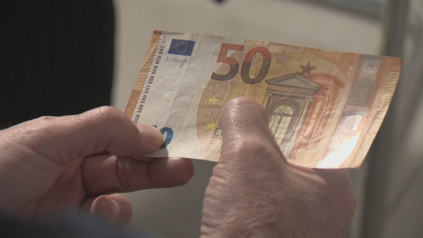 Хванаха мъж, пробутал фалшиво евро в казино във Вършец