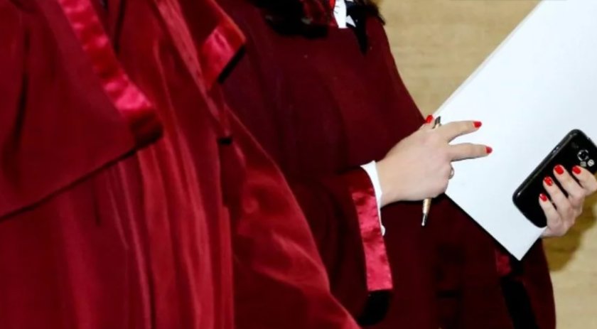 Прокурор простреля съдийка по време на съдебно заседание в Истанбул 