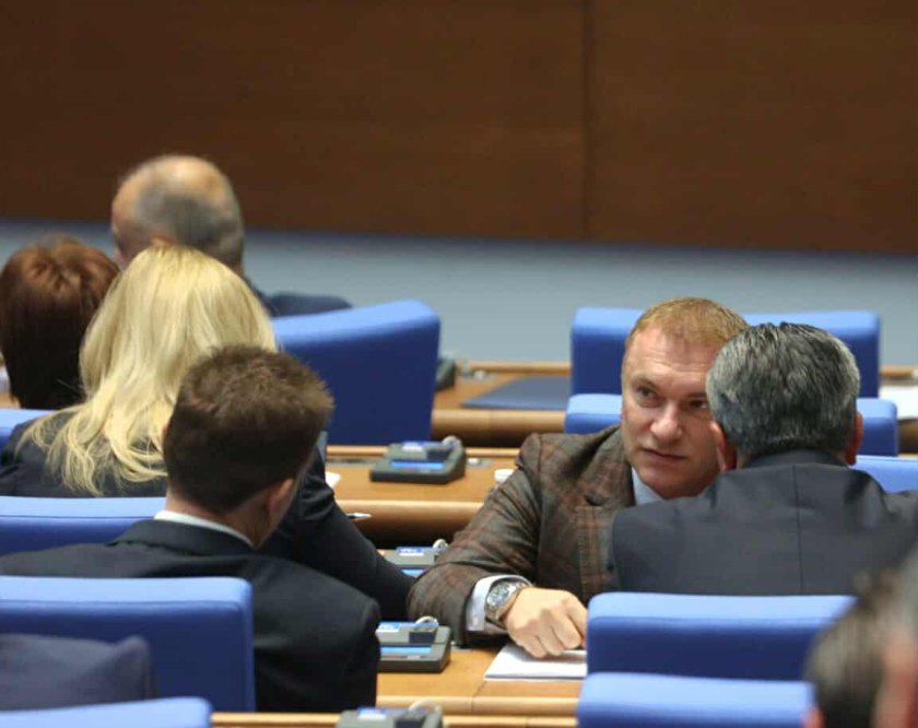 Депутатите се отказаха да разнищят мрежата на влияние на Сорос