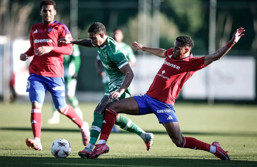 Пред погледа на Домусчиев: Лудогорец навакса два гола пасив