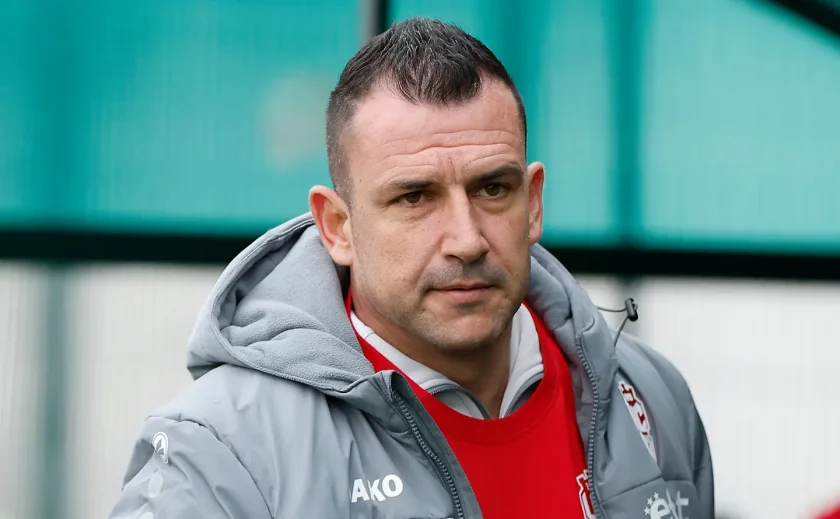 Иван Стоянов с познания по английски: Наблягаме на неща, които да... ъпгрейднем