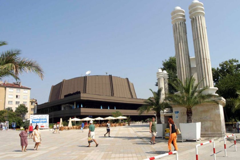 Търси се организатор на Филмовия фестивал във Варна &bdquo;Любовта е лудост&ldquo;