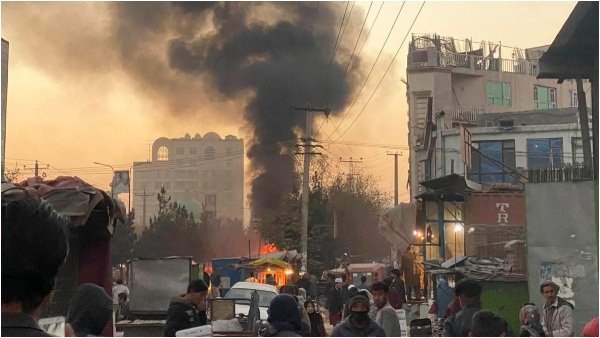 Жертви и ранени при взрив в хотел в Кабул