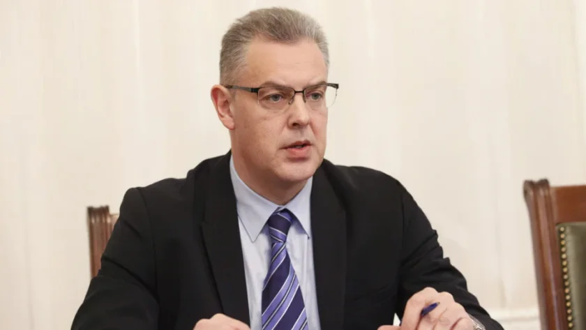 Александър Андреев: Промени в Изборния кодекс в последния момент подкопават доверието