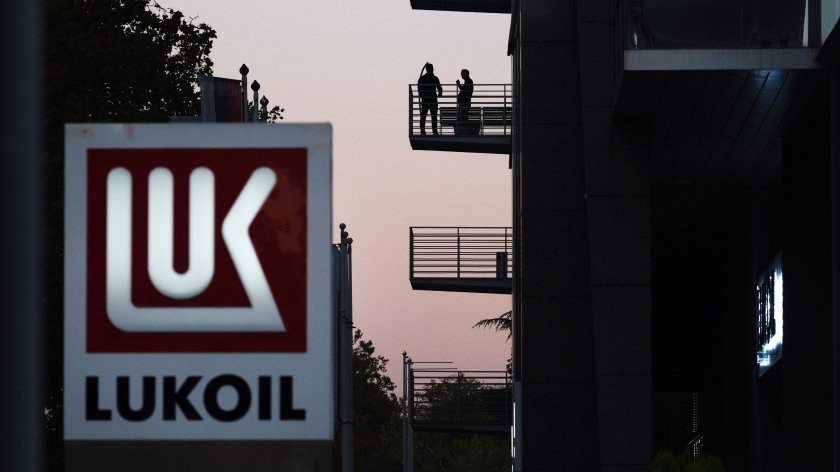 САЩ удължиха лиценза за продажба на чуждестранните активи на "Лукойл"