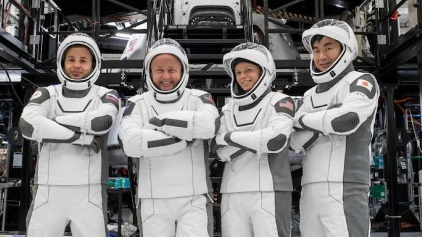 Мисия на НАСА завърши предсрочно заради болен астронавт