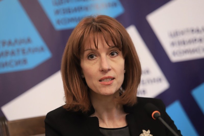 Отложиха дебата за Изборния кодекс, шефката на ЦИК само се разкара 