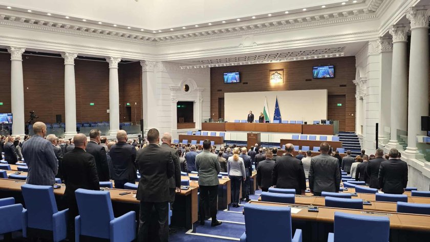 Депутатите се завърнаха свежи след над 20 дни коледна ваканция 
