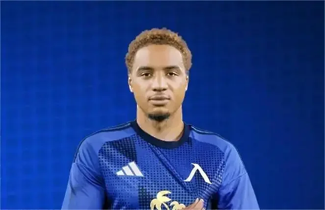 Левски вече има на разположение нападателя Армстронг Око-Флекс, похвалиха се