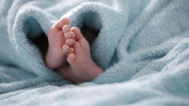 МВР проверява за отнетото от родителите 7-месечно бебе в Германия 