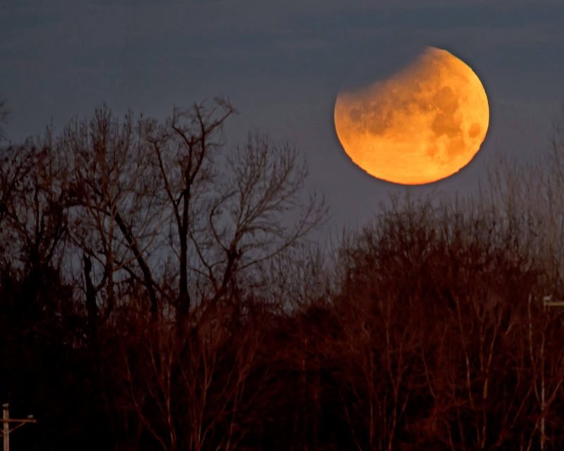 Внимавайте с Лунното затъмнение на 10 януари 