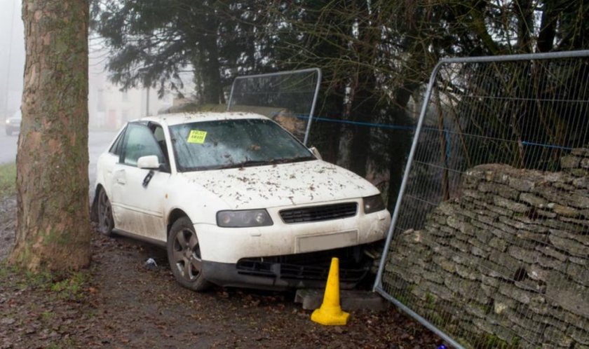 След гонка с полицията шофьор се заби в телена ограда в Кранево