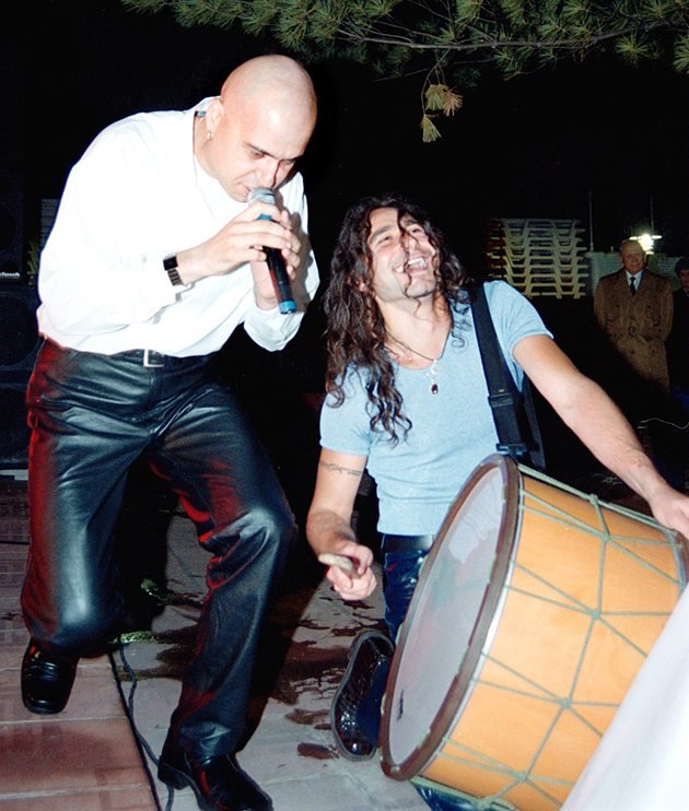 Слави към Йотова: Френската гимназия&hellip; Господ нея пази я! (ВИДЕО)