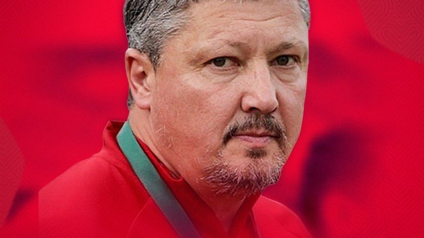 Частен самолет транспортира Любо Пенев в София днес