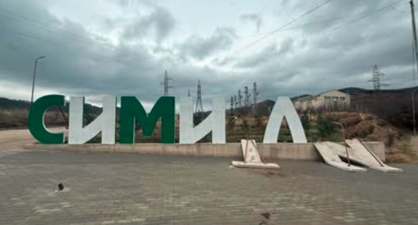 Свинщина! Вандали изпотрошиха кошчета, огради и изкорениха дръвчета в Симитли