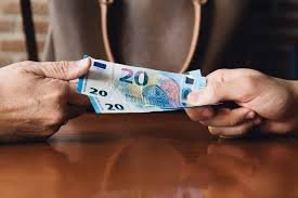 67% от българските пари вече са изтеглени