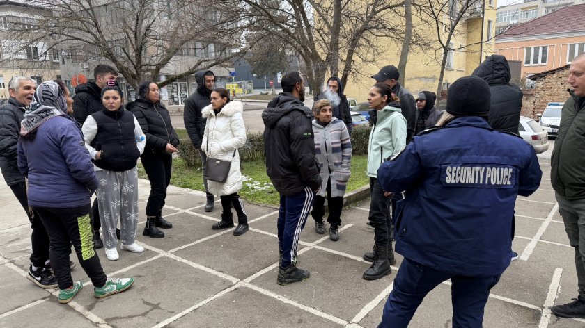 Ромски фамилии се млатиха посред бял ден в Горна Оряховица (ВИДЕО)