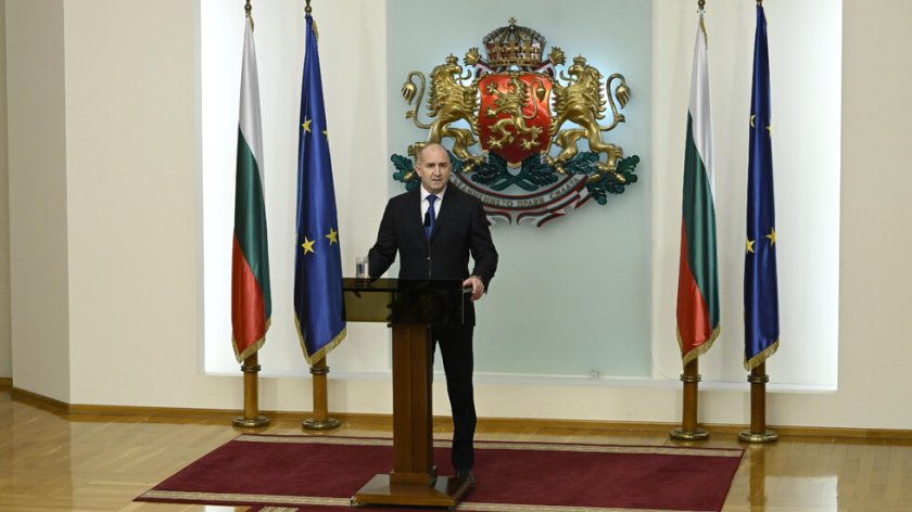 Световните агенции: Оставката на Радев е заявка за участие в парламентарните избори