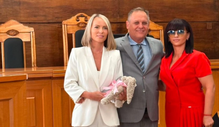 Време за нови дрехи: Магистрати получават до 5 000 лева пари за облекло