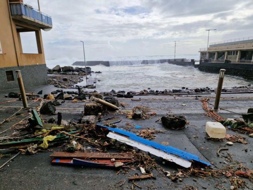 Циклонът &bdquo;Хари&ldquo; продължава да опустошава Южна Италия