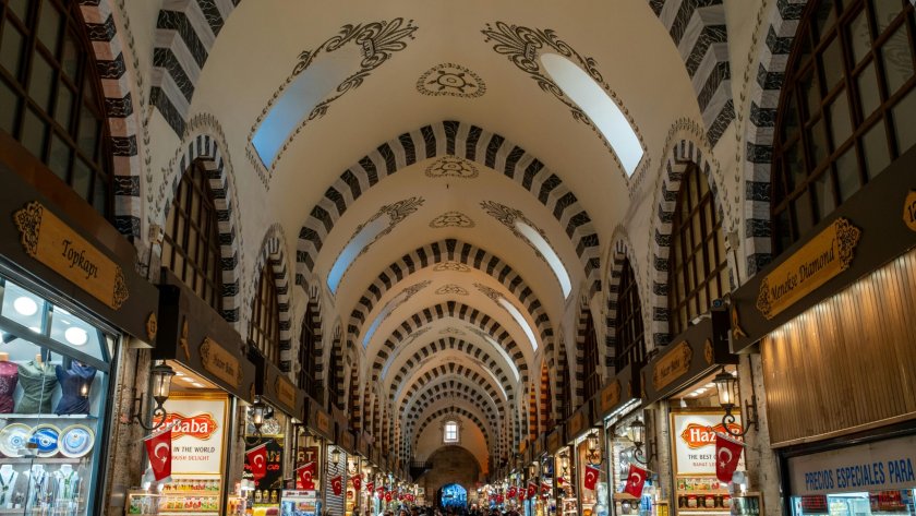 Затвориха любимия пазар на нашенци в Одрин
