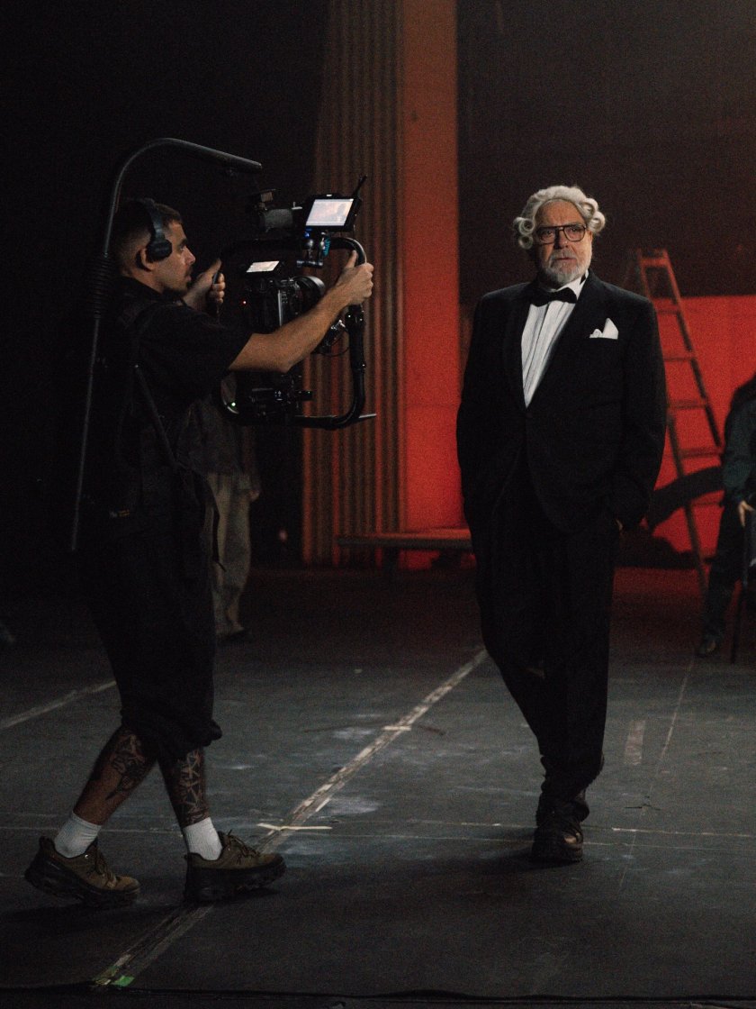 Владо Пенев с главна роля в новия клип на "Молец" (ФОТО+ВИДЕО)