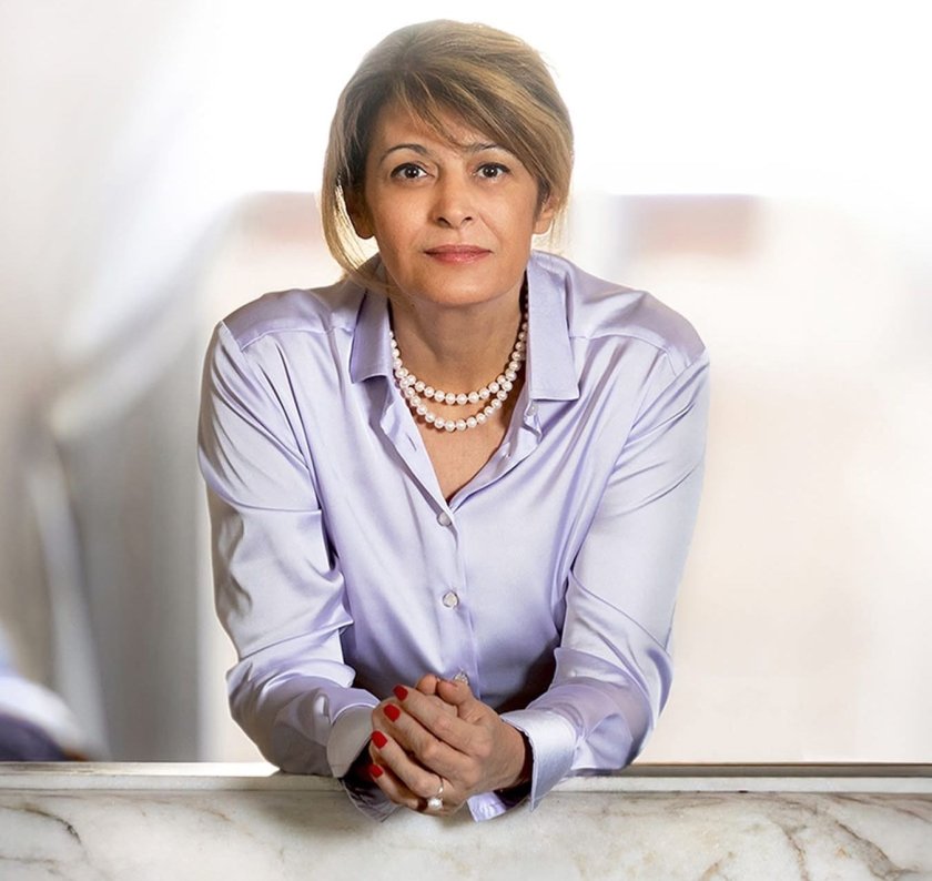 Деси загатна със СНИМКА за скока на Радев