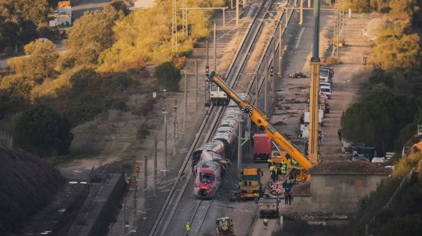 Черна серия: Трета влакова катастрофа в Испания, има ранени