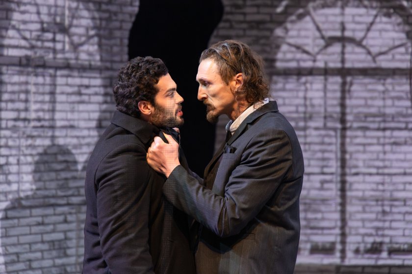 Димо Алексиев пали фитила на революцията (СНИМКИ)