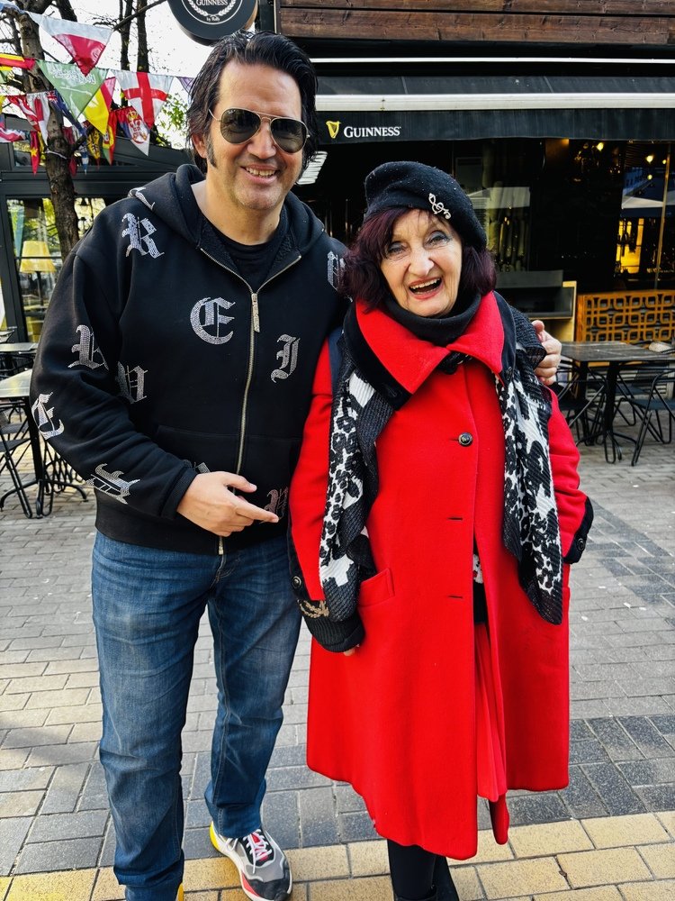 Цецо Елвиса възроди с Мими Николова ретро хита "Замълчи, замълчи" (ВИДЕО)