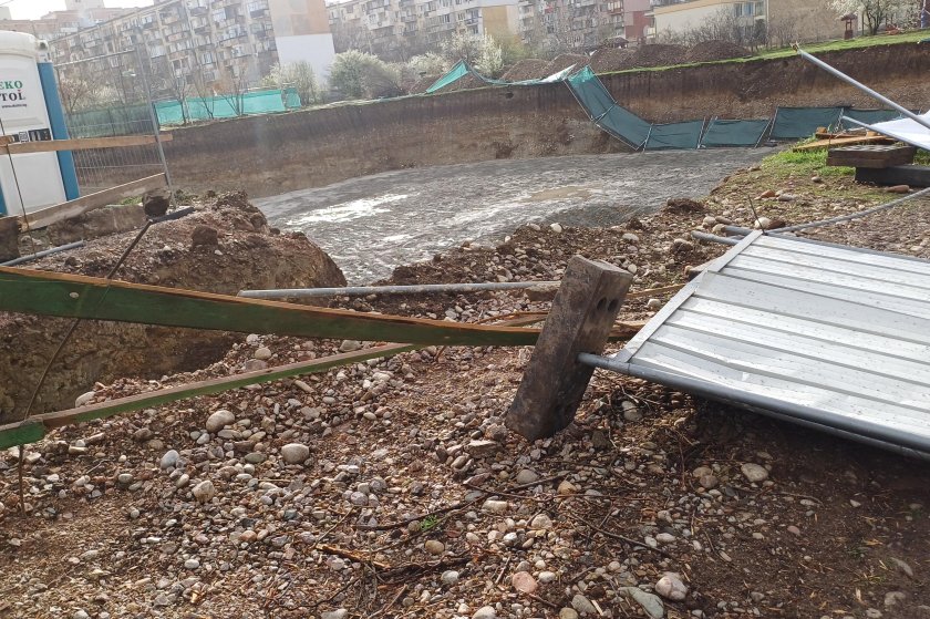 ПП-ДБ в СОС: Докога между блоковете в "Дружба" ще зеят изкопи? 