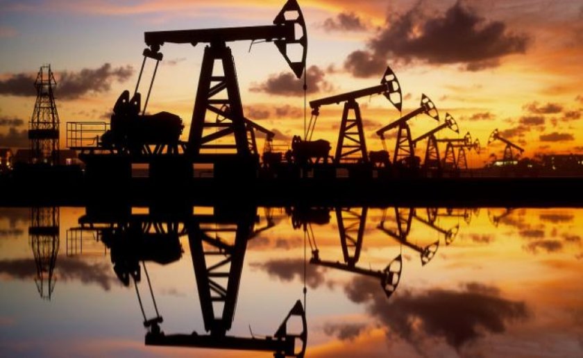 Петролът поскъпна с над 5 на сто след заплахите на Тръмп към Иран