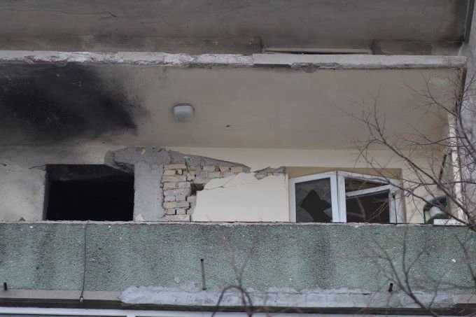 Бойлер гръмна и срути стени в жилище в Свищов, мъж е загинал 