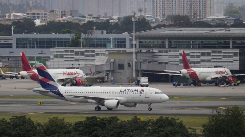 15 души загинаха при самолетна катастрофа в Колумбия (ВИДЕО)