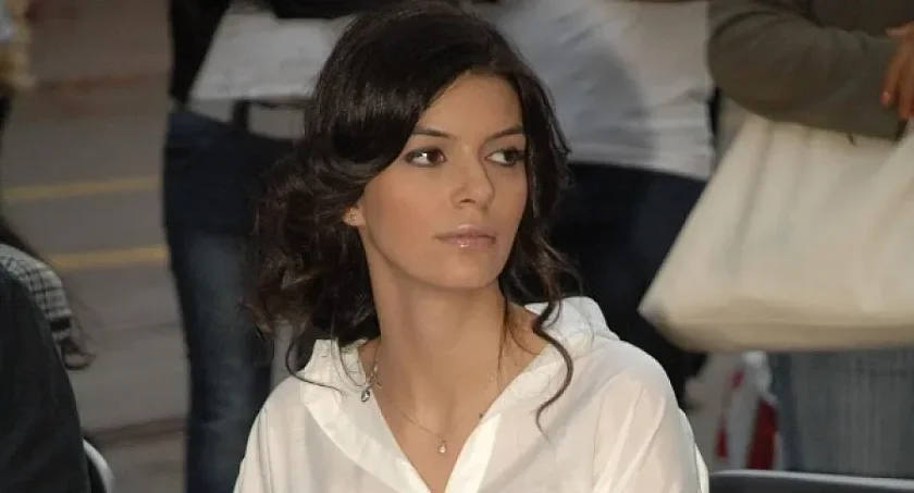 Разярена хейтърка се сблъска челно с Ива Софиянска.Удоволствие Ви доставя