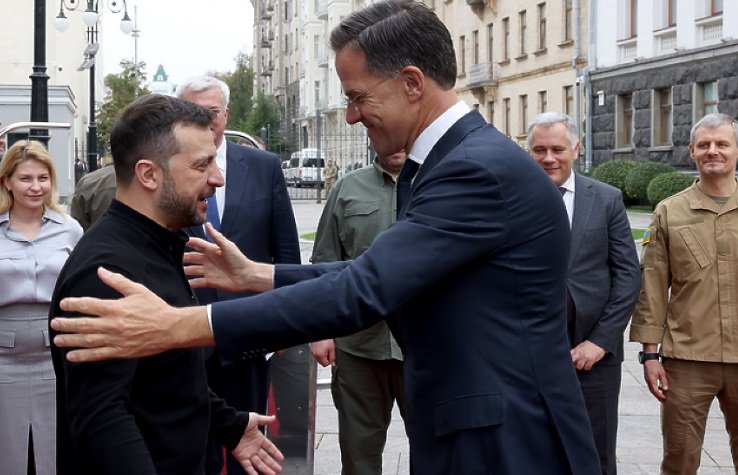 Рюте в Киев: Трудни избори ще сложат край на войната с Русия 