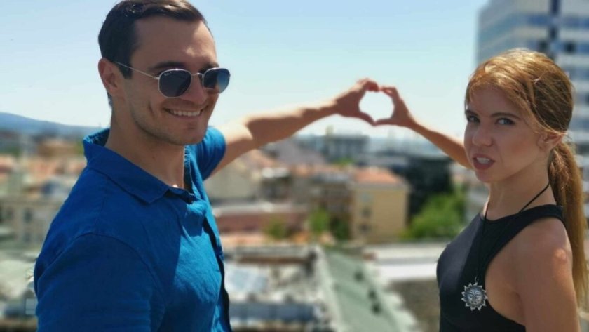 Юлиан Костов като Агент Лъв следи целия свят със супер шпионски вирус