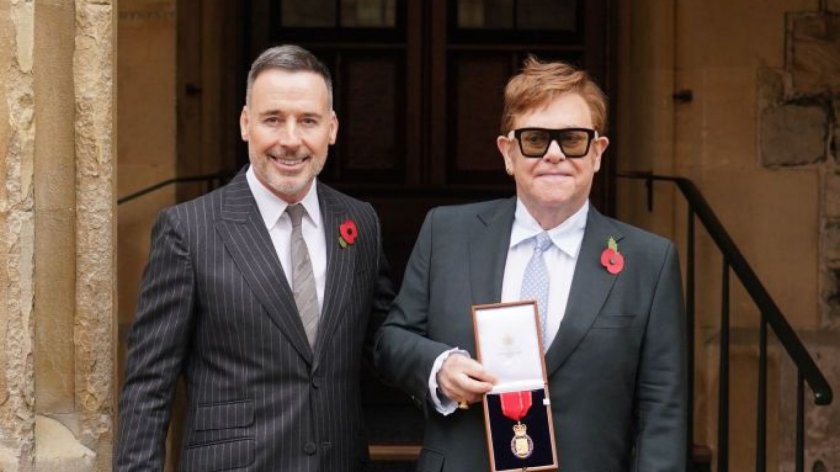 Съпругът на Елтън Джон обвини изданието &bdquo;Дейли мейл&ldquo; в хомофобия