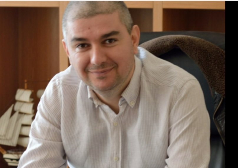 Кметът на Аврен Емануил Манолов се закани на Ивелин Михайлов,