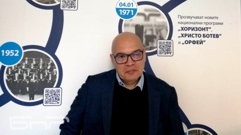 Безлов: Порно клиповете да бъдат изтрити до няколко часа