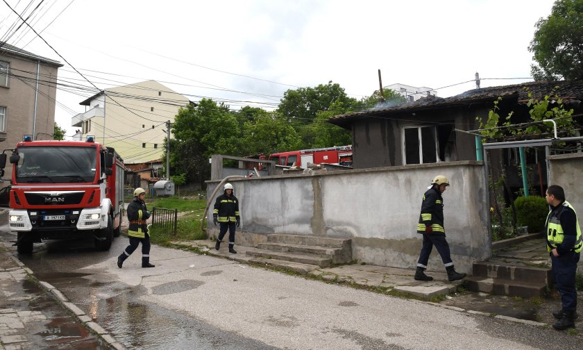 Трагедия: Почина 2-годишното дете, пострадало при пожар в Пловдив